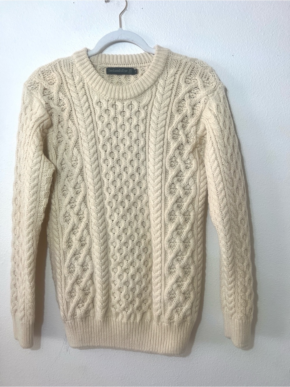 Irelands Eye 100% Virgin Wool Cable Knot Women’s Sweater Size S